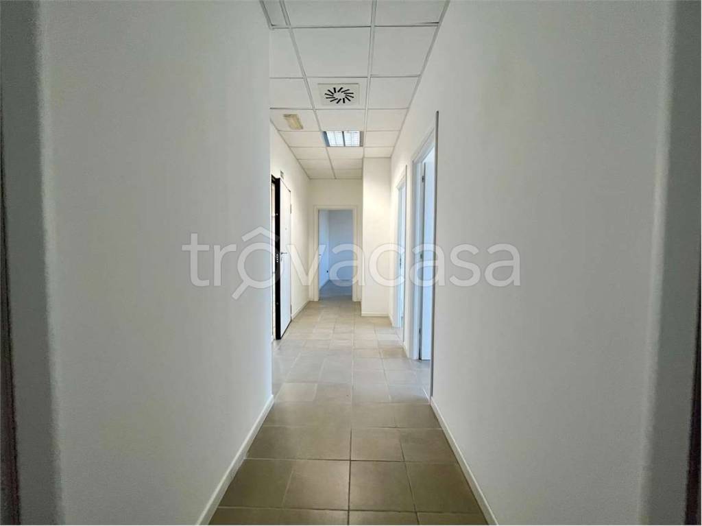 ufficio in affitto ad Ancona in zona Baraccola