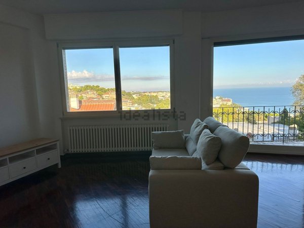 appartamento in affitto ad Ancona in zona Passetto