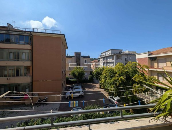 appartamento in affitto ad Ancona in zona Adriatico