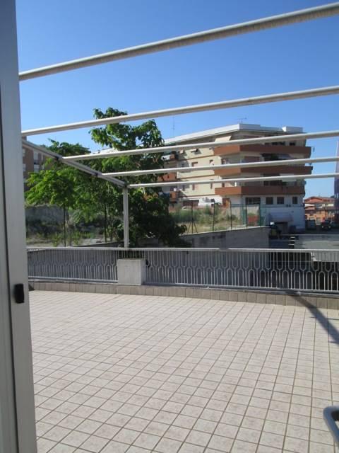 appartamento in affitto ad Ancona in zona Palombare