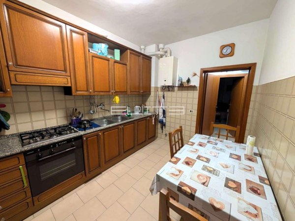 appartamento in affitto ad Ancona in zona Collemarino