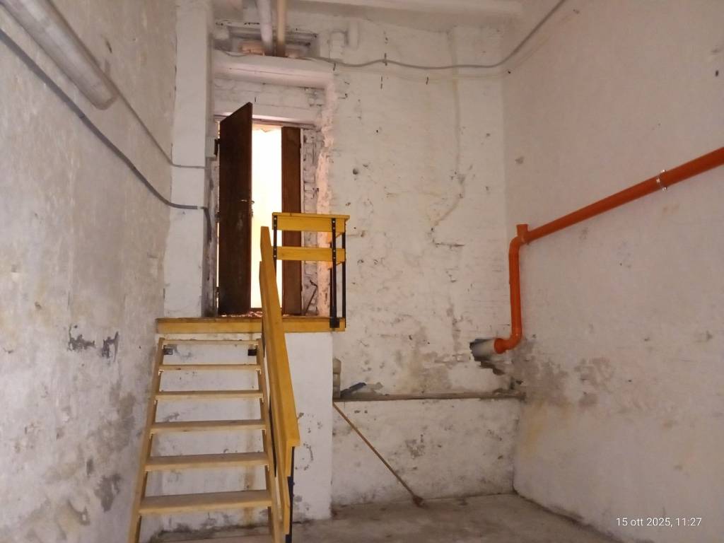 locale commerciale in affitto ad Ancona in zona Centro Storico