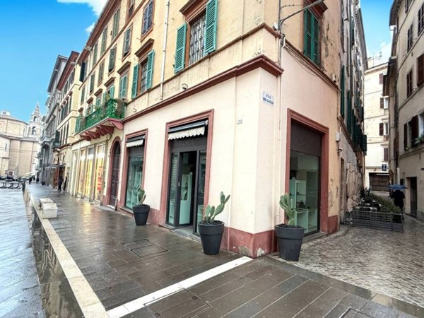 appartamento in affitto ad Ancona in zona Centro Storico