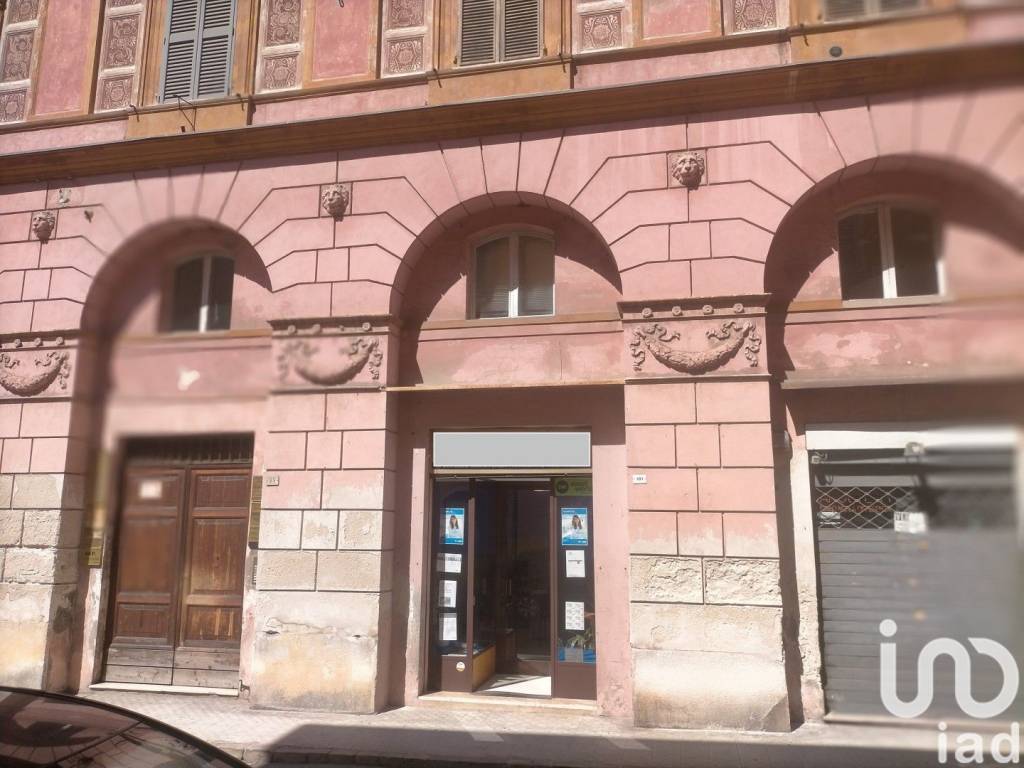 negozio in affitto ad Ancona in zona Centro Storico