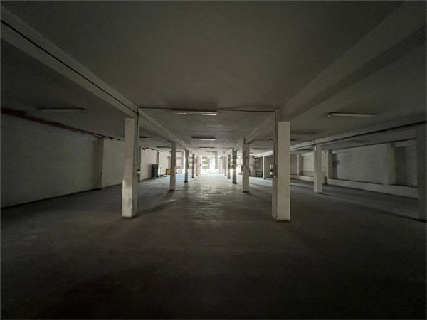 locale di sgombero in affitto ad Ancona in zona Palombare