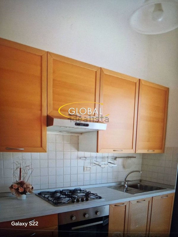 appartamento in affitto ad Ancona in zona Scrima