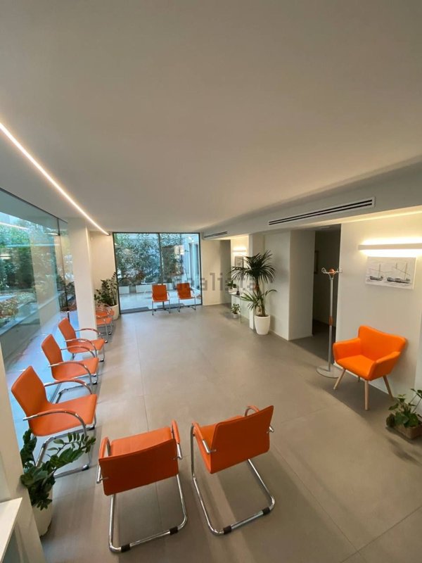 ufficio in affitto ad Ancona in zona Adriatico