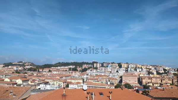 appartamento in affitto ad Ancona in zona Borgo Rodi