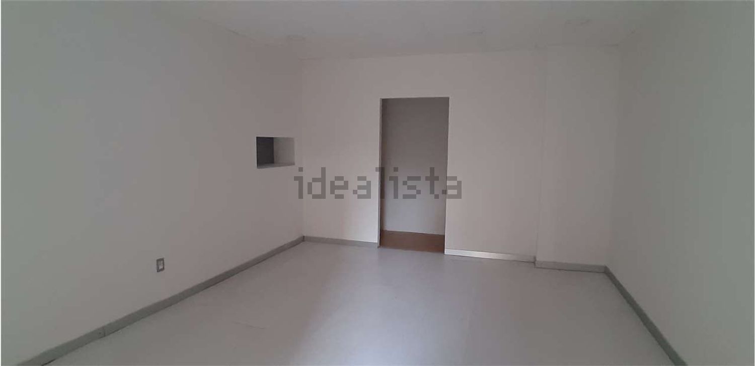 locale commerciale in affitto ad Ancona