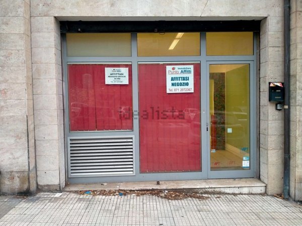 ufficio in affitto ad Ancona in zona Vallemiano