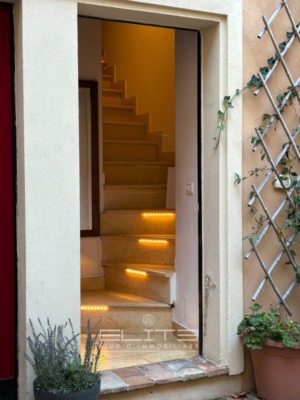 appartamento in affitto ad Ancona in zona Centro Storico