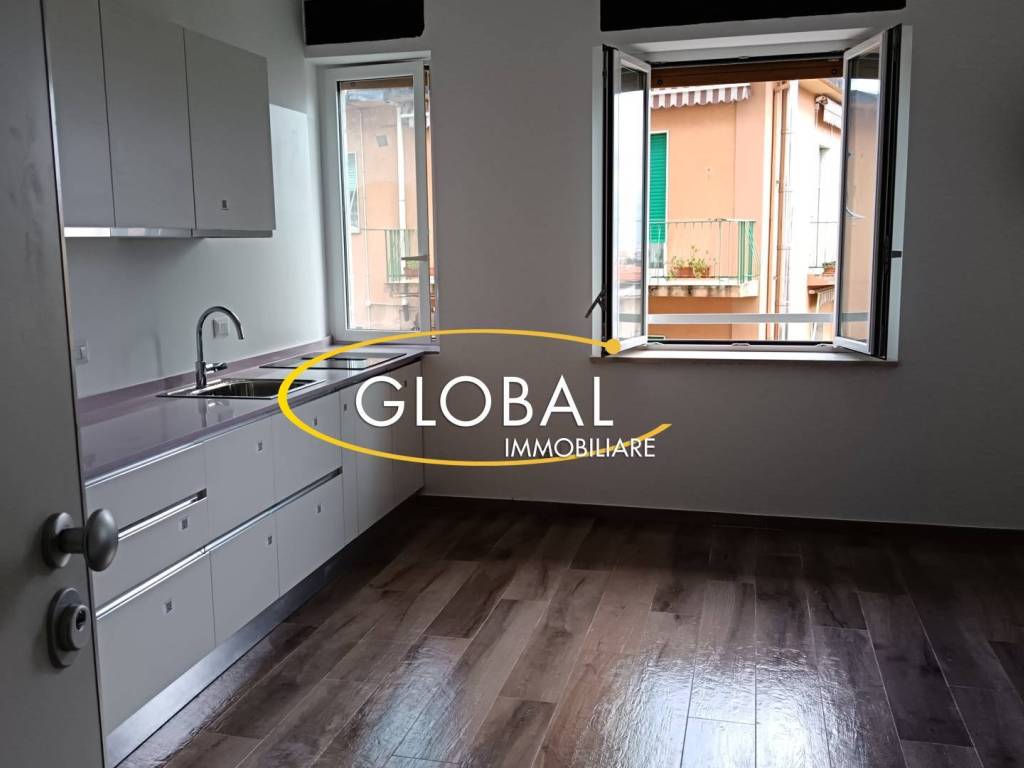 appartamento in affitto ad Ancona in zona Adriatico