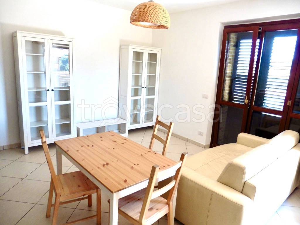 appartamento in affitto ad Ancona in zona Varano