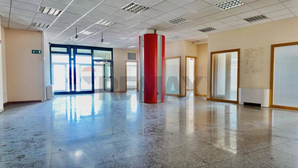 ufficio in affitto ad Ancona in zona Piano San Lazzaro