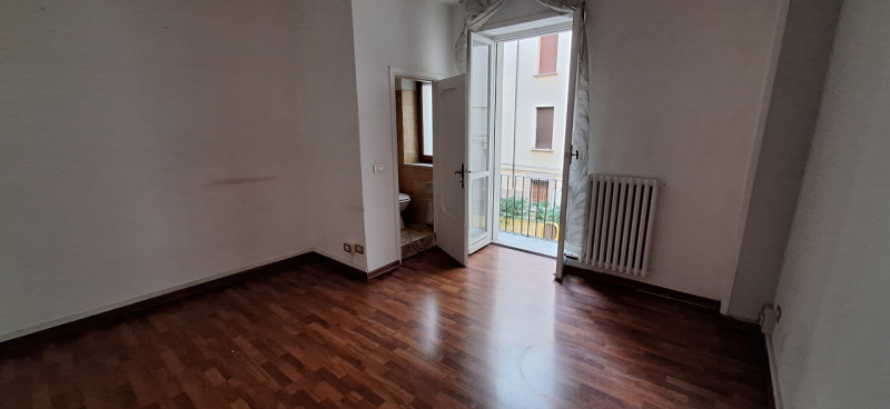 negozio in affitto ad Ancona in zona Adriatico