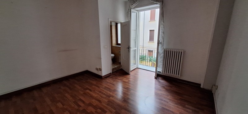 negozio in affitto ad Ancona in zona Adriatico