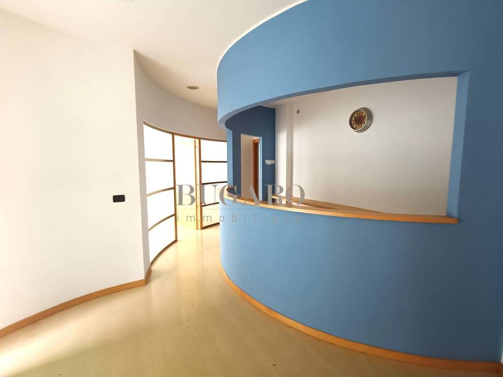 ufficio in affitto ad Ancona in zona Borgo Rodi