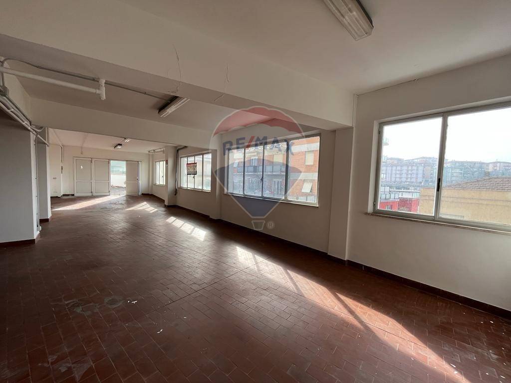 locale commerciale in affitto ad Ancona in zona Piano San Lazzaro