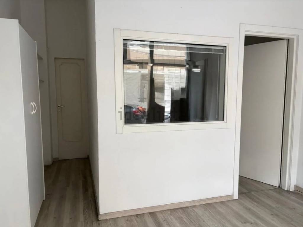 negozio in affitto ad Ancona in zona Adriatico