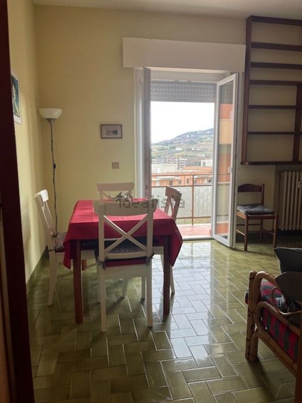 appartamento in affitto ad Ancona in zona Torrette