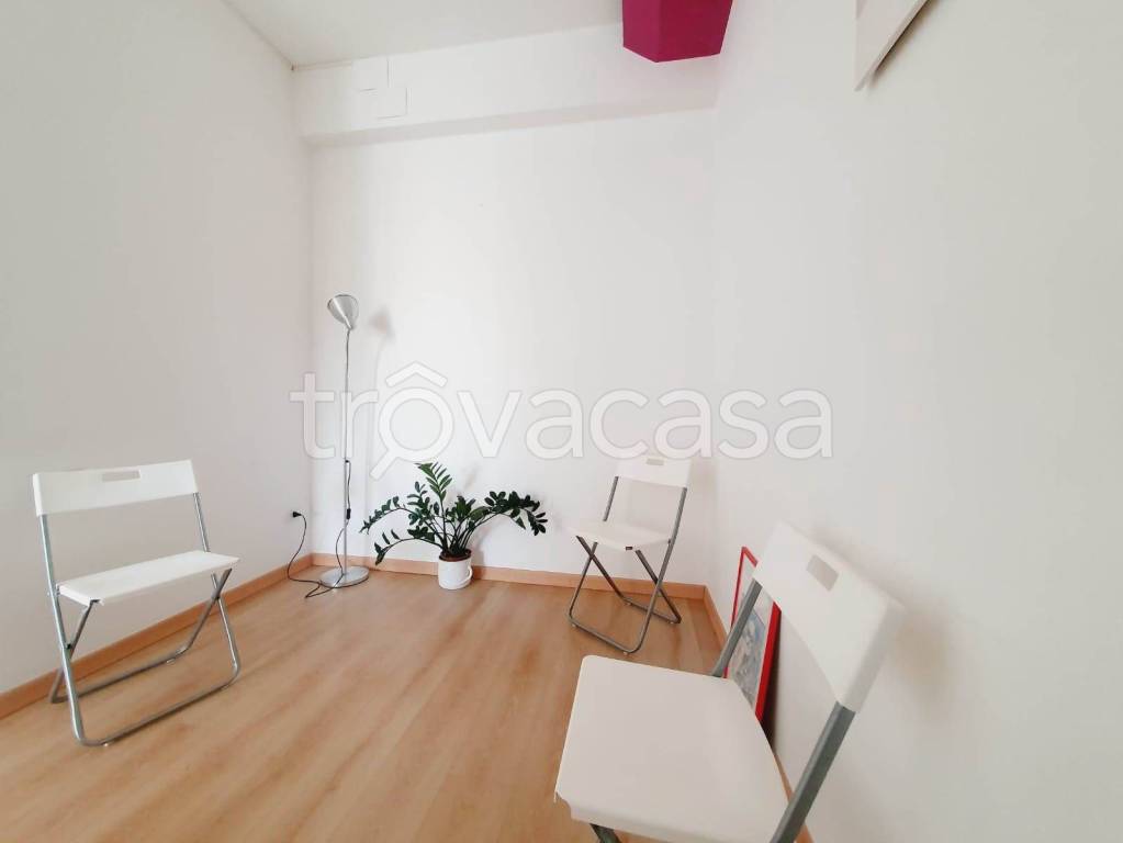 ufficio in affitto ad Ancona in zona Adriatico