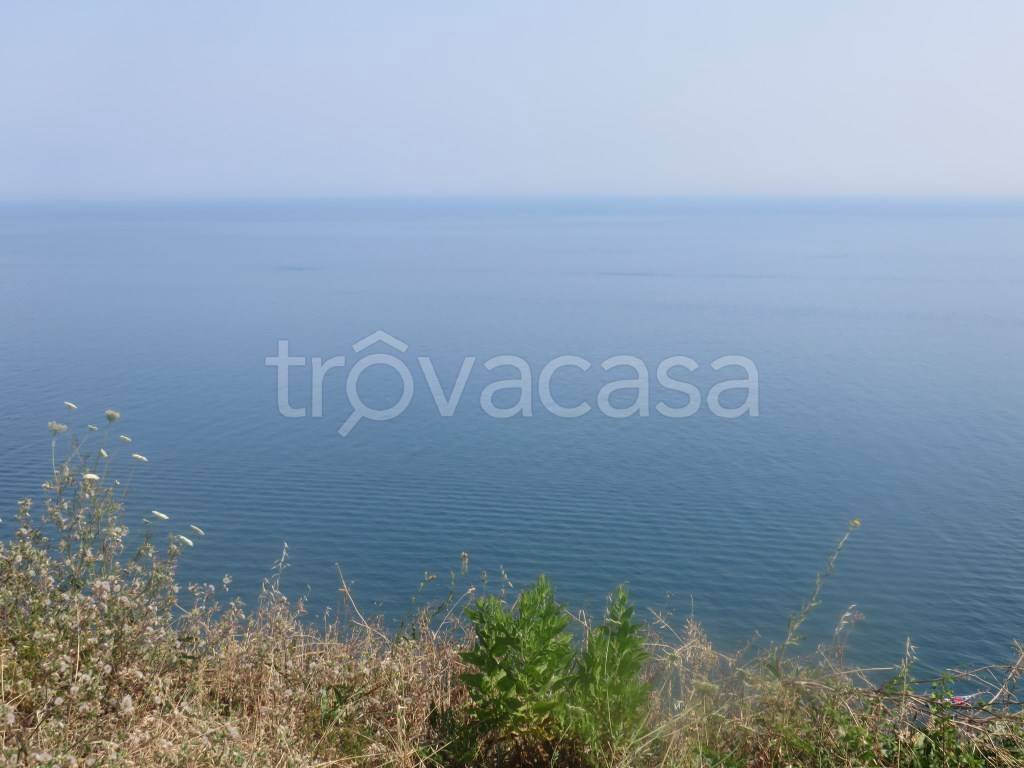 appartamento in affitto ad Ancona in zona Adriatico