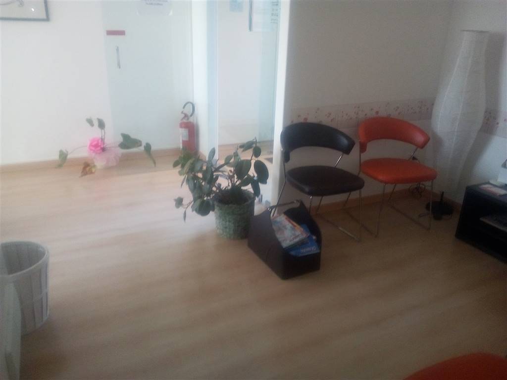 ufficio in affitto ad Ancona in zona Adriatico