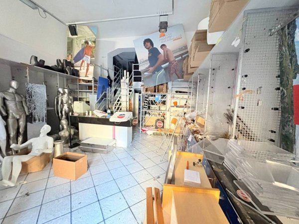 negozio in affitto ad Ancona in zona Centro Storico