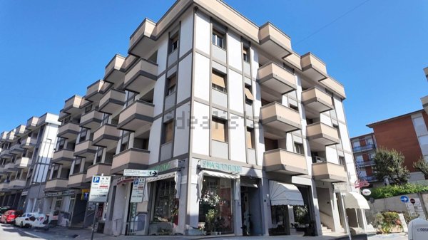 ufficio in affitto ad Ancona in zona Borgo Rodi