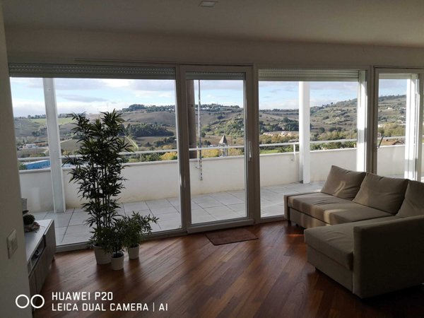 appartamento in affitto ad Ancona in zona Piano San Lazzaro