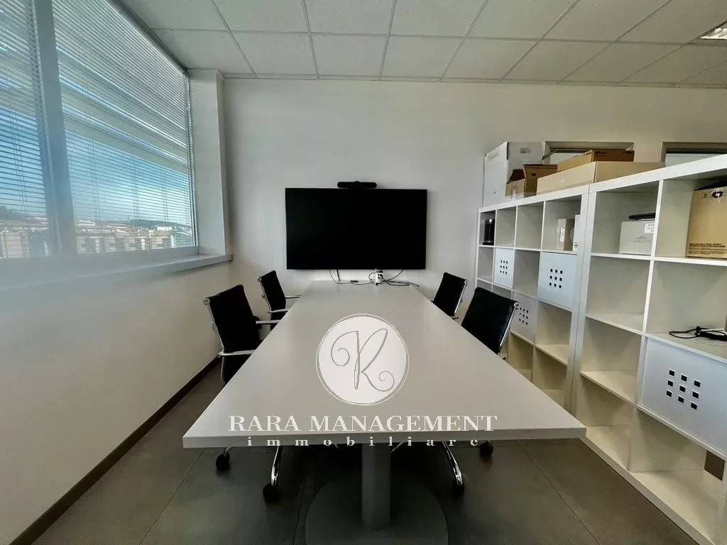 ufficio in affitto ad Ancona in zona Candia