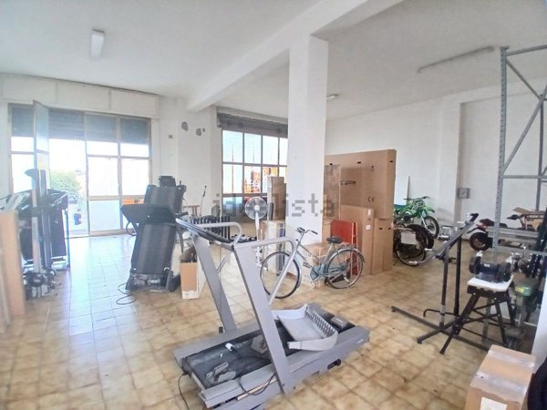locale di sgombero in affitto ad Ancona in zona Baraccola