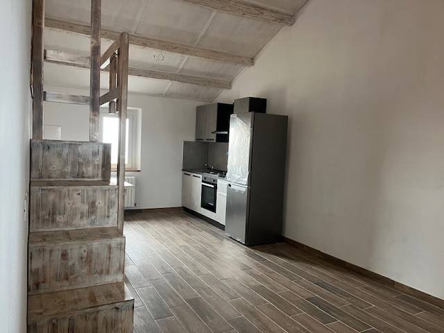 appartamento in affitto ad Ancona in zona Varano