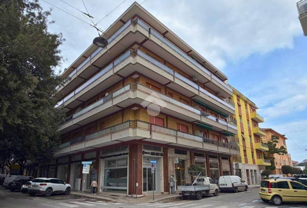 appartamento in affitto ad Ancona in zona Adriatico