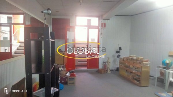 locale commerciale in affitto ad Ancona in zona Piano San Lazzaro