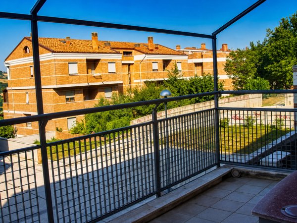 appartamento in affitto ad Ancona in zona Montedago