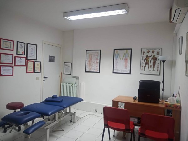 ufficio in affitto ad Ancona in zona Piano San Lazzaro