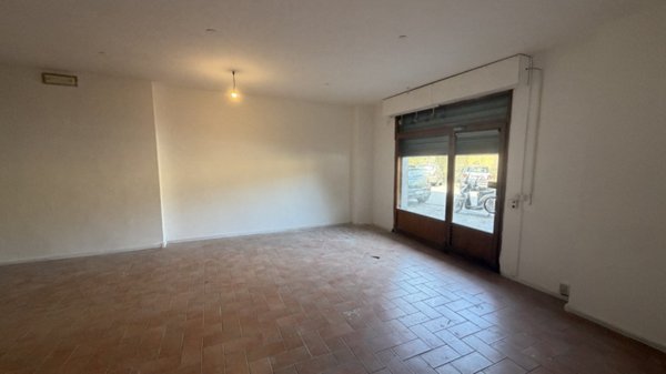 negozio in affitto ad Ancona in zona Adriatico