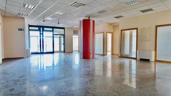 ufficio in affitto ad Ancona in zona Montirozzo