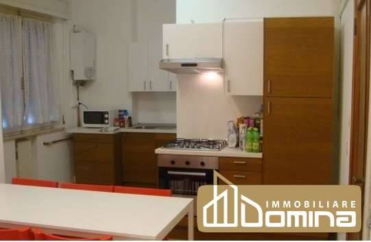 appartamento in affitto ad Ancona in zona Vallemiano
