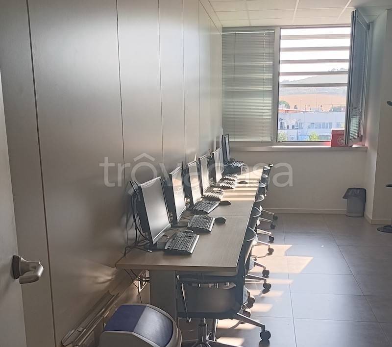 ufficio in affitto ad Ancona in zona Adriatico
