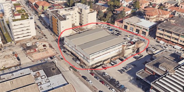locale commerciale in affitto ad Ancona in zona Palombare
