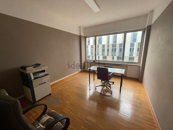 ufficio in affitto ad Ancona in zona Piano San Lazzaro
