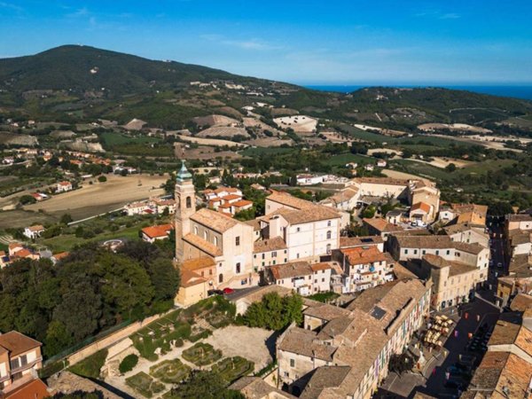 appartamento in affitto a Camerano