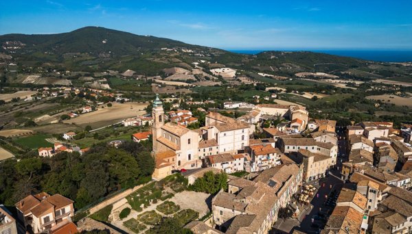 appartamento in affitto a Camerano