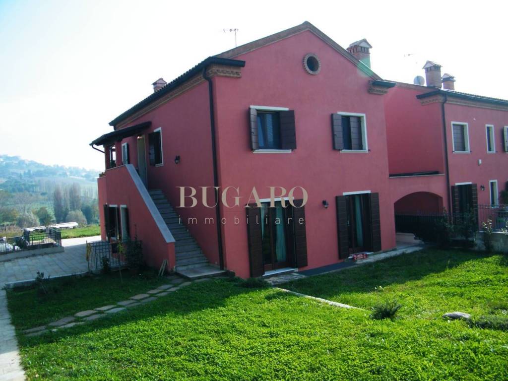 appartamento in affitto a Camerano