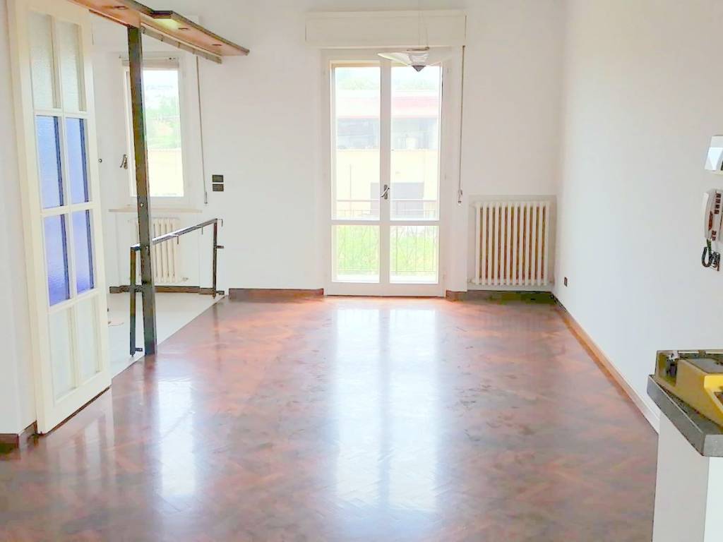 appartamento in affitto a Camerano