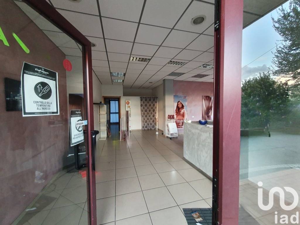 negozio in affitto a Castelfidardo in zona Campanari