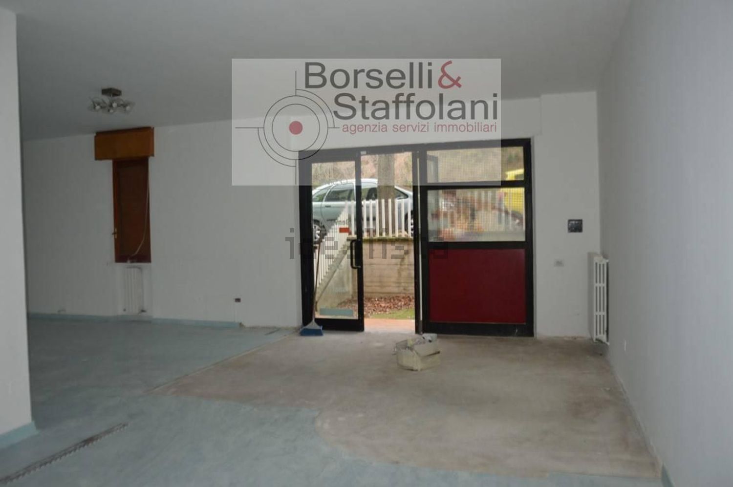 locale commerciale in affitto a Castelfidardo