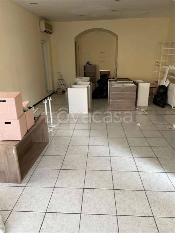 negozio in affitto a Castelfidardo